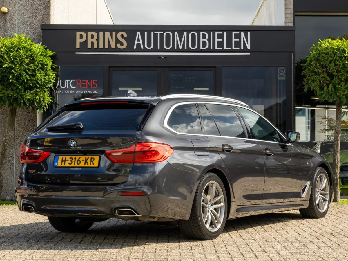 520i M-Sport, NLauto, Headup, Trekhaak, Keyless