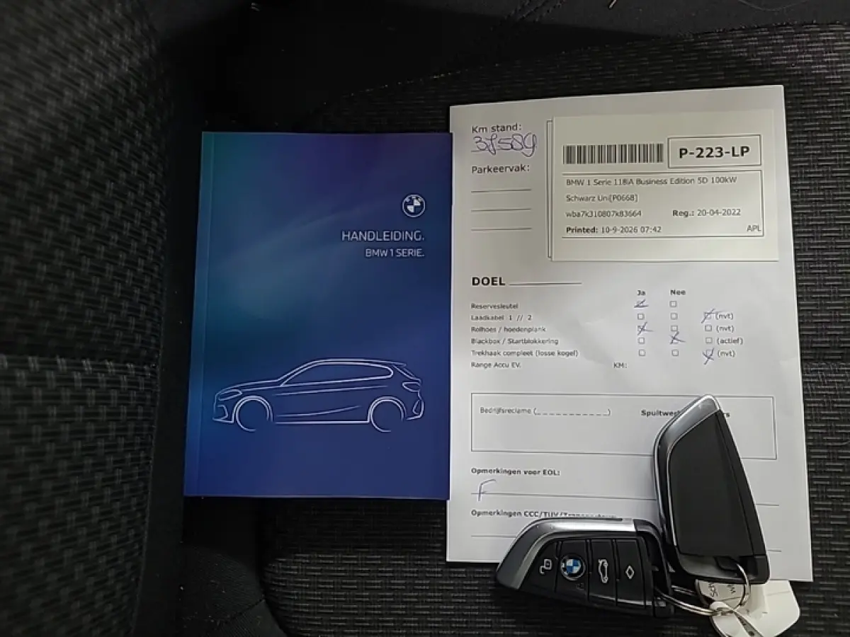 118i Business Edition 1e-Eig. & Dealer-Onderh. BOVAG-Garantie. NL-Auto.