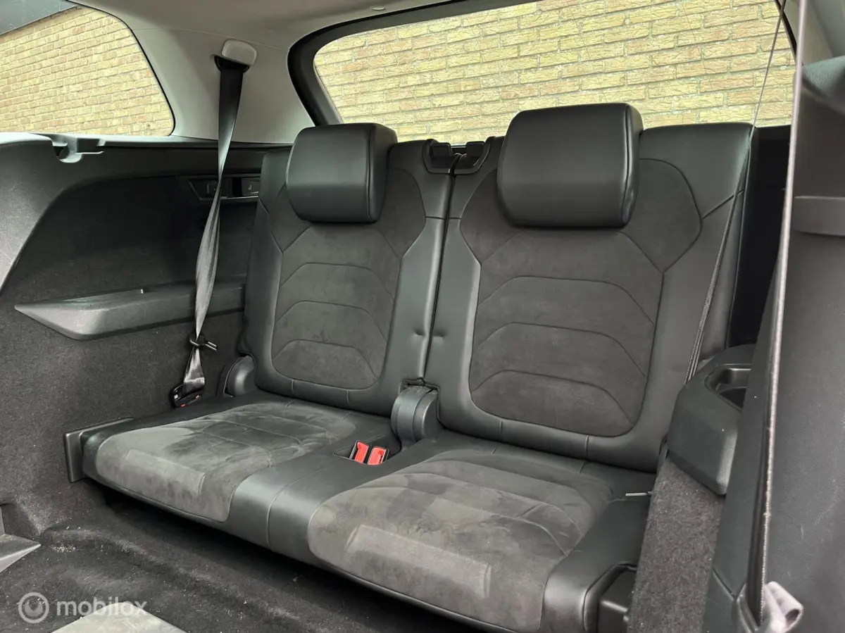 1.5 MHEV 7p.|Pano | Stuur&Stoel Verw| LED|