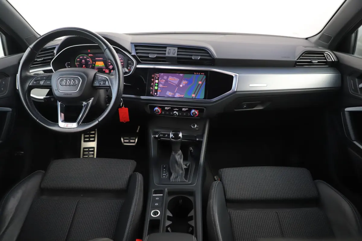 45 TFSI e S edition Automaat 19 inch LMV Half Leder Navigatie Carplay Android Climate Cruise Control Parkeersensor LED