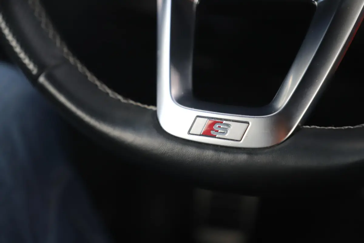 45 TFSI e S edition Automaat 19 inch LMV Half Leder Navigatie Carplay Android Climate Cruise Control Parkeersensor LED