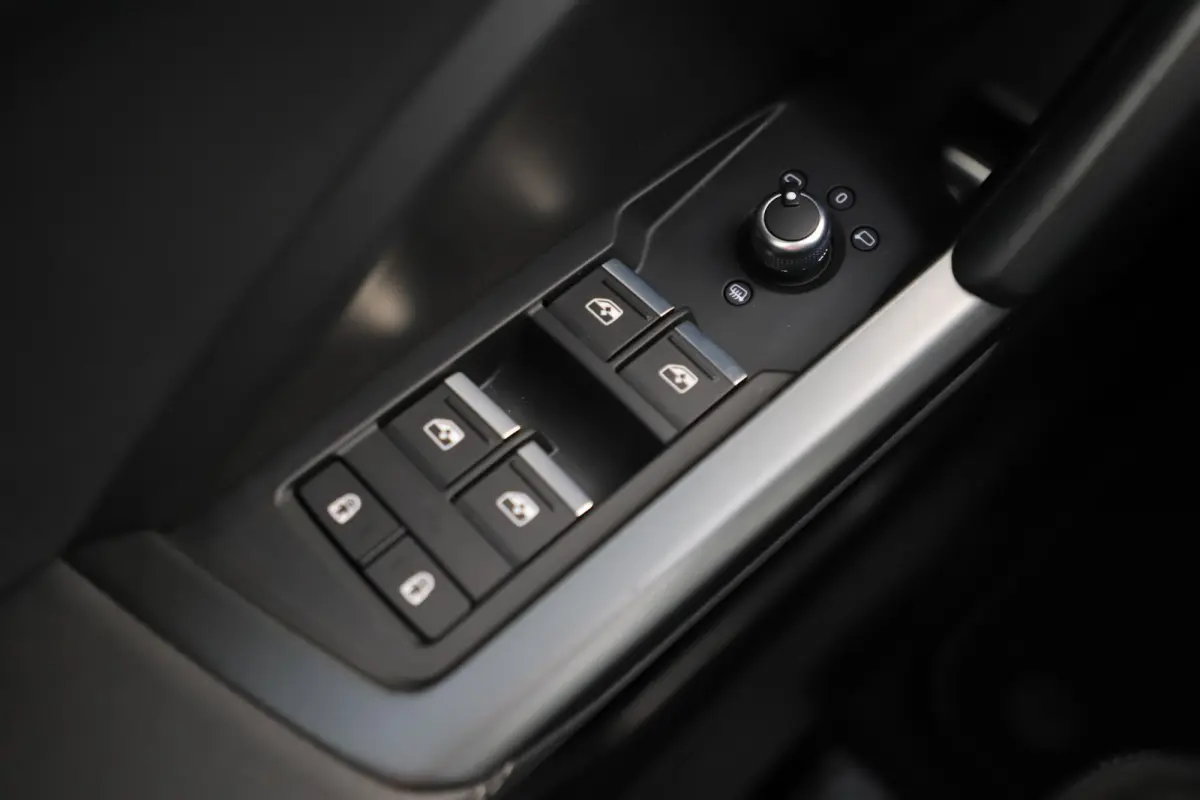 45 TFSI e S edition Automaat 19 inch LMV Half Leder Navigatie Carplay Android Climate Cruise Control Parkeersensor LED