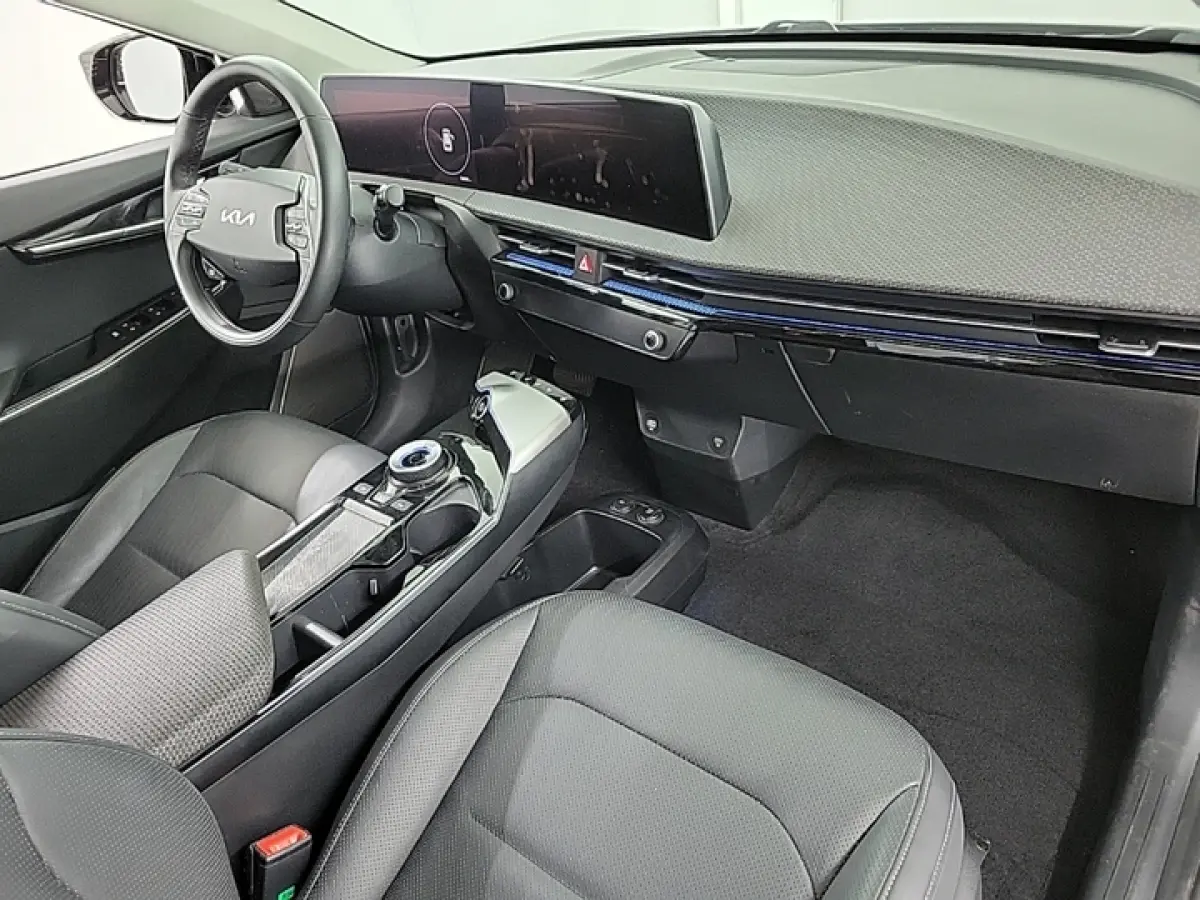 Plus 77.4 kWh 3-Fase 1e-Eig. & Dealer-Onderh. BOVAG-Garantie. NL-Auto.