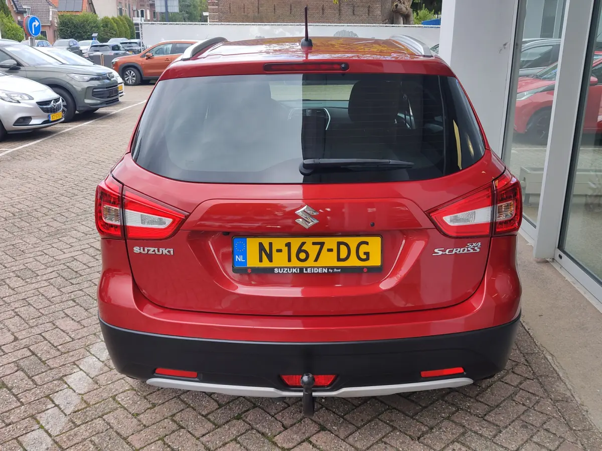 1.0 BOOSTERJET EXCLUSIVE Navi | Stoelverwarming | Keyless