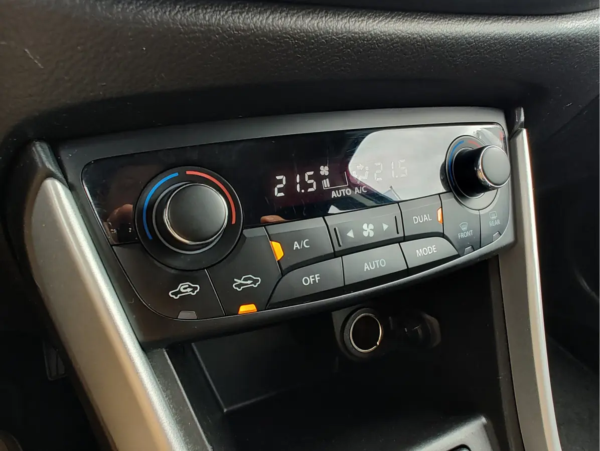 1.0 BOOSTERJET EXCLUSIVE Navi | Stoelverwarming | Keyless