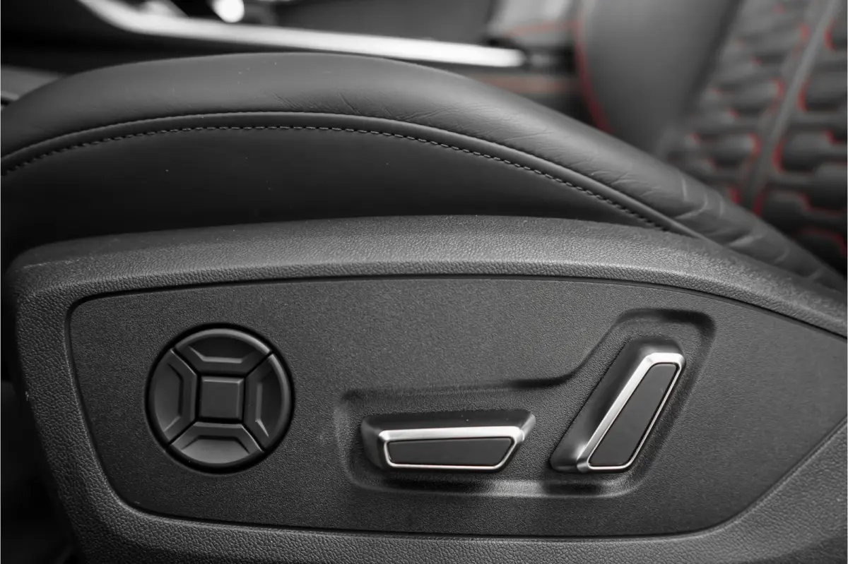 4.0 TFSI Quattro Pano RS Dynamic Plus B&O 360° Stoelvent 22"