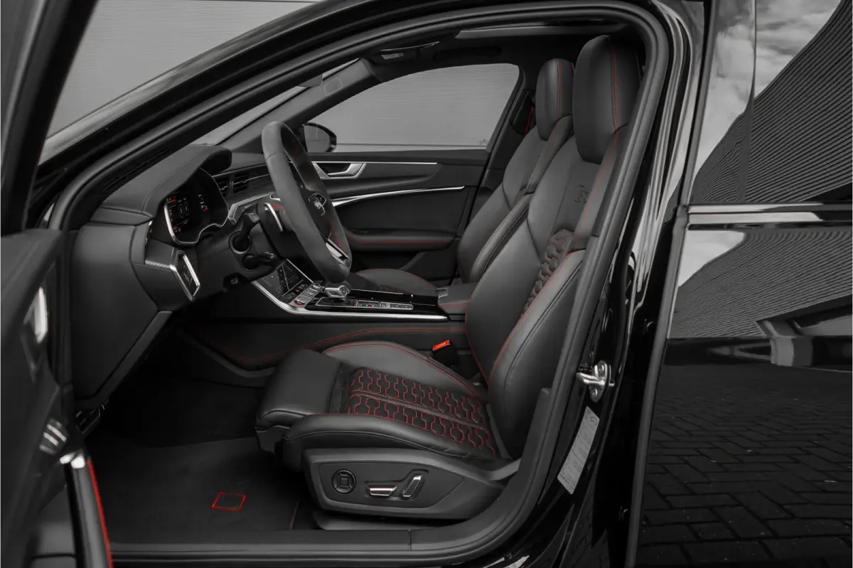 4.0 TFSI Quattro Pano RS Dynamic Plus B&O 360° Stoelvent 22"