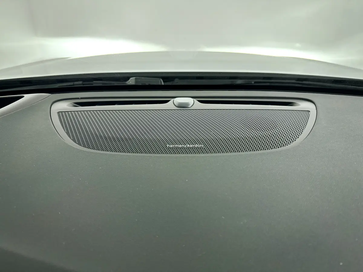 T8 Plug-in hybrid AWD Plus Dark | SOH 100% | Panoramadak | 360° camera | Head-up display | Harman Kardon | Stoel- en stuurverwarming | Trekhaak