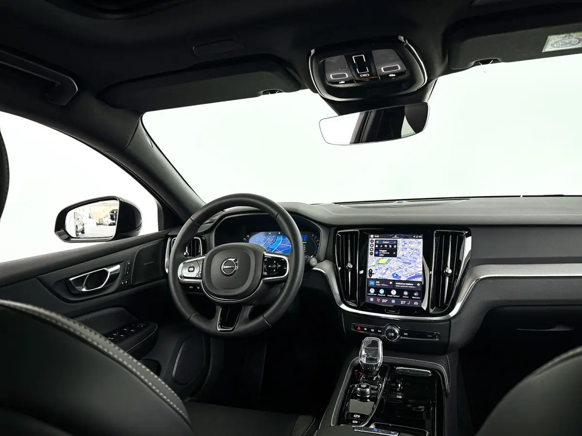 T8 Plug-in hybrid AWD Plus Dark | SOH 100% | Panoramadak | 360° camera | Head-up display | Harman Kardon | Stoel- en stuurverwarming | Trekhaak