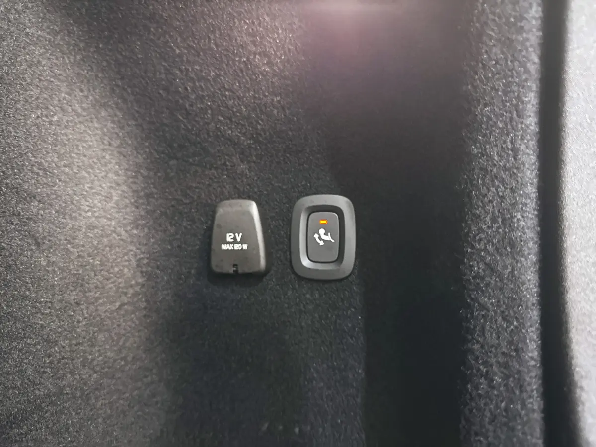 T8 Plug-in hybrid AWD Plus Dark | SOH 100% | Panoramadak | 360° camera | Head-up display | Harman Kardon | Stoel- en stuurverwarming | Trekhaak