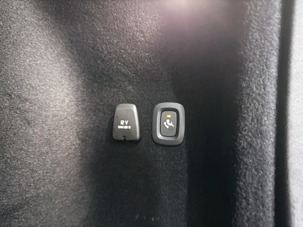 T8 Plug-in hybrid AWD Plus Dark | SOH 100% | Panoramadak | 360° camera | Head-up display | Harman Kardon | Stoel- en stuurverwarming | Trekhaak