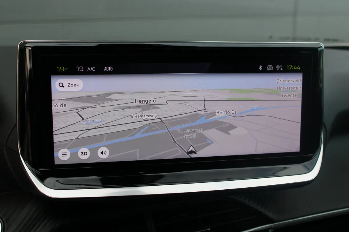 EV Allure 54 kWh | Warmtepomp | Fase 3 laden | 1e Eigenaar | NL auto | Navigatie | Camera | Apple carplay |