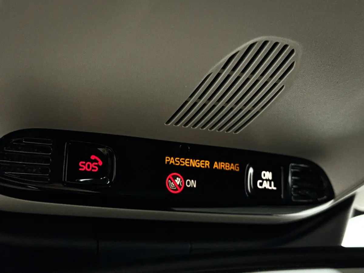 B3 Essential | Parkeercamera | Cruise control | Navigatie | Trekhaak