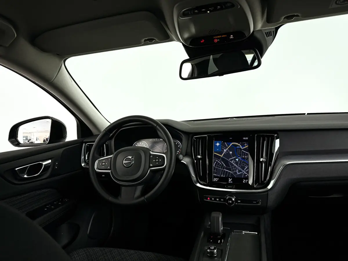 B3 Essential | Parkeercamera | Cruise control | Navigatie | Trekhaak
