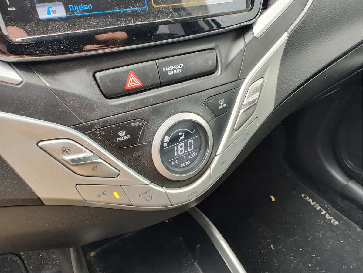 1.2 SMART HYBRID HIGH EXECUTIVE Xenon | Adaptive Cruise | Navi | Clima