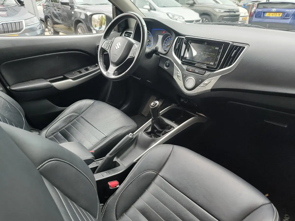 1.2 SMART HYBRID HIGH EXECUTIVE Xenon | Adaptive Cruise | Navi | Clima