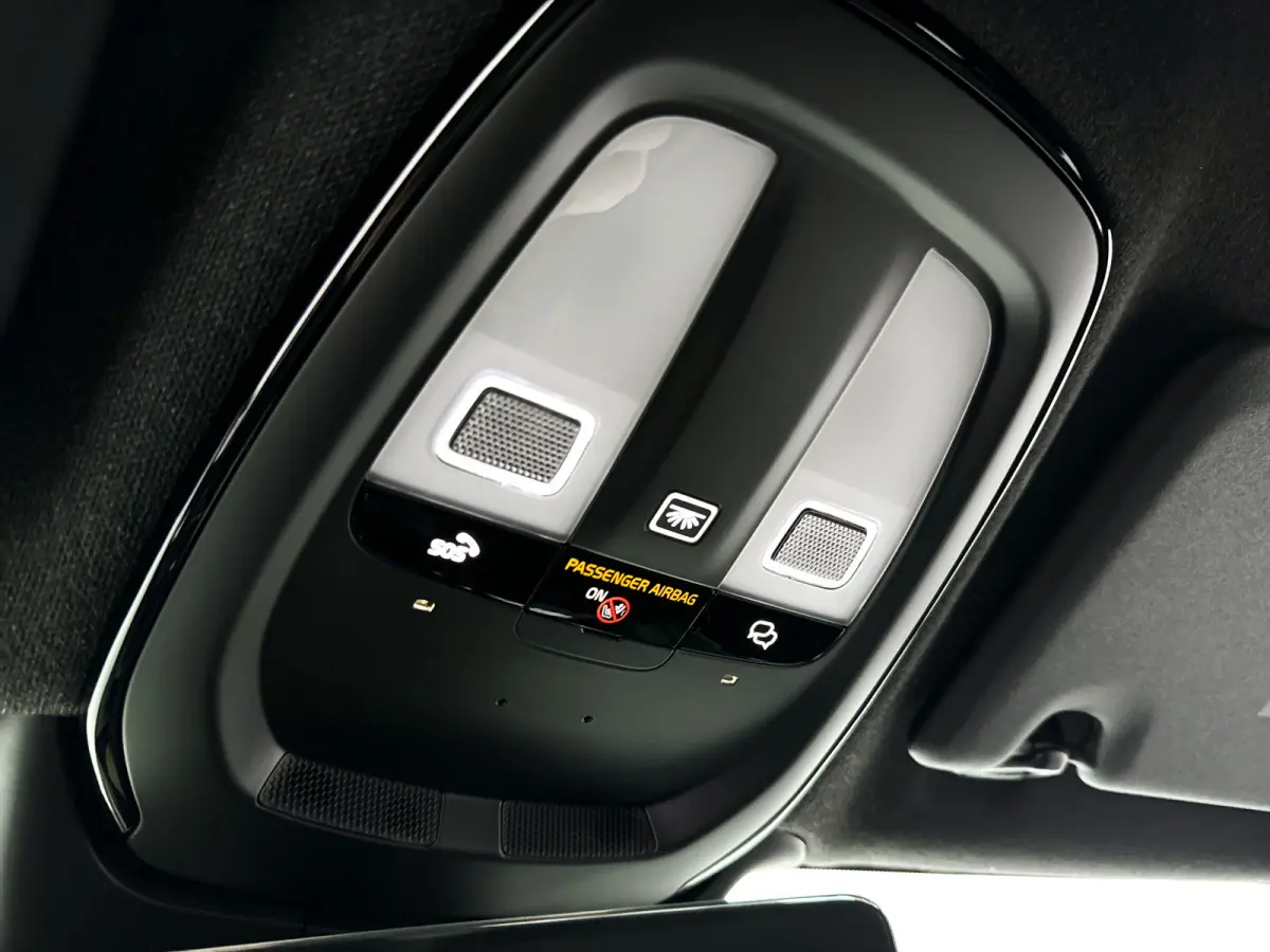 B4 Plus Dark | Parkeercamera | Stoel- en Stuurverwarming | Harman Kardon | Trekhaak