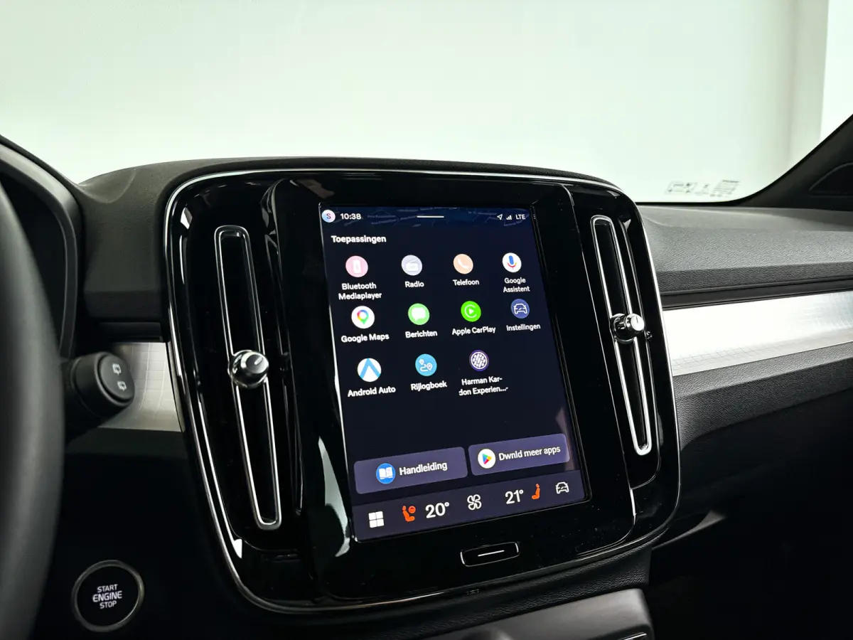 B4 Plus Dark | Parkeercamera | Stoel- en Stuurverwarming | Harman Kardon | Trekhaak