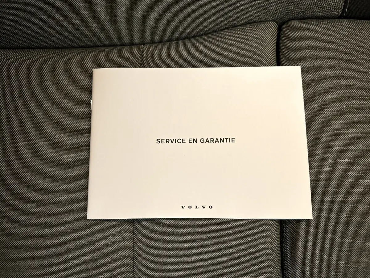 B4 Plus Dark | Parkeercamera | Stoel- en Stuurverwarming | Harman Kardon | Trekhaak