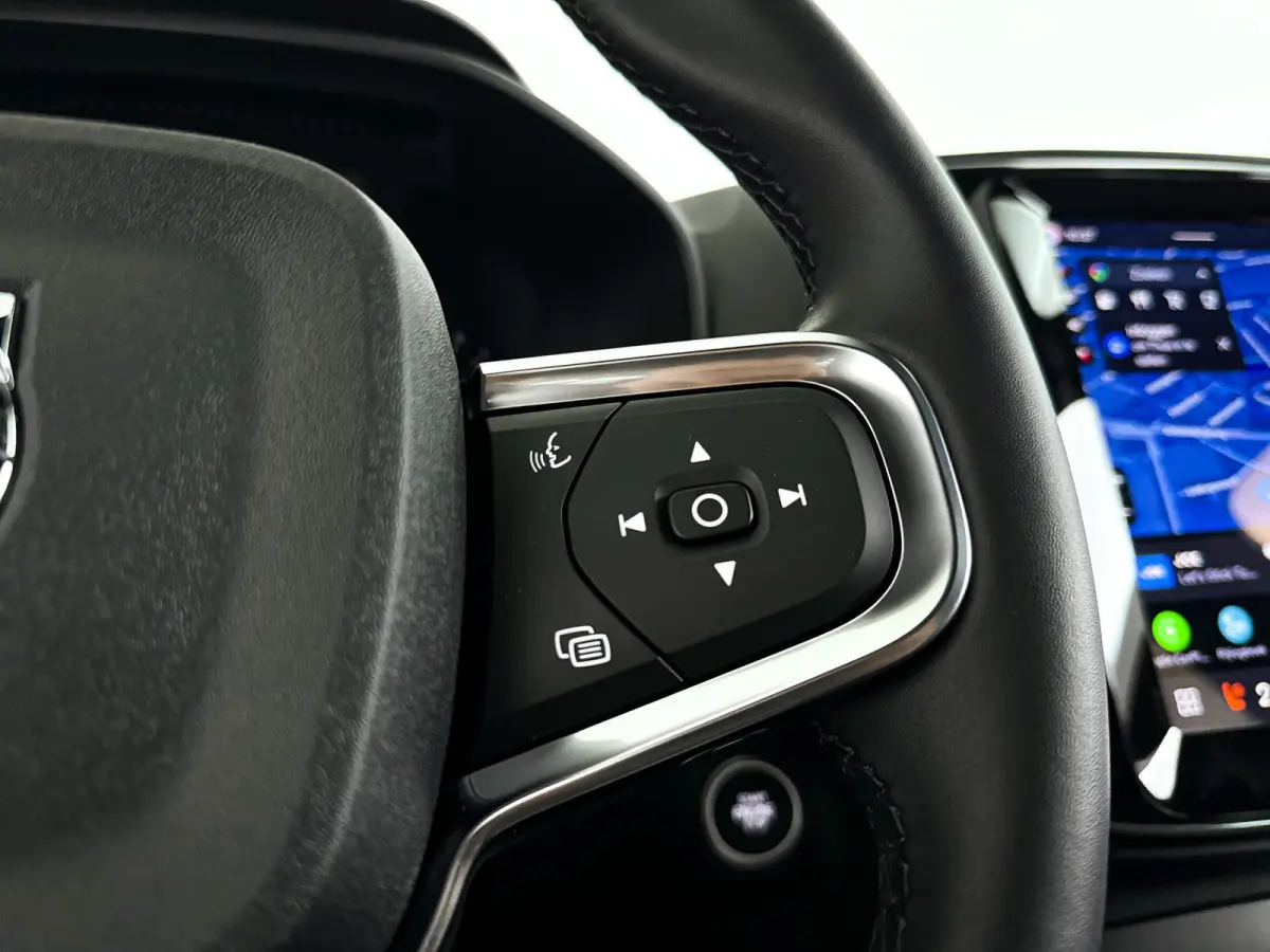 B4 Plus Dark | Parkeercamera | Stoel- en Stuurverwarming | Harman Kardon | Trekhaak