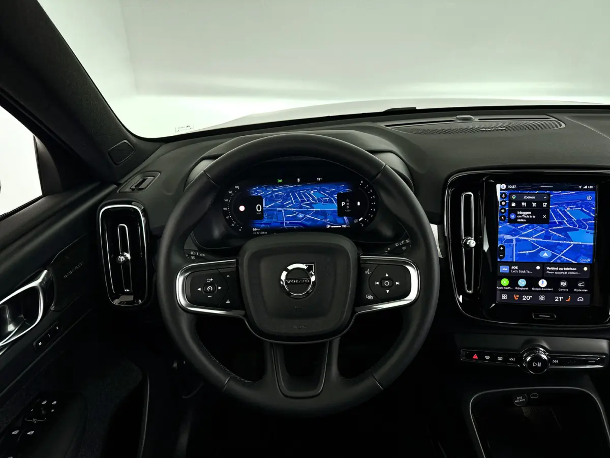 B4 Plus Dark | Parkeercamera | Stoel- en Stuurverwarming | Harman Kardon | Trekhaak