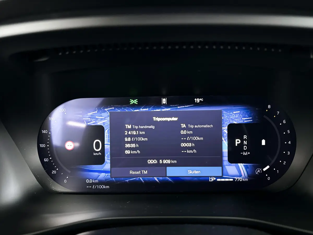 B4 Plus Dark | Parkeercamera | Stoel- en Stuurverwarming | Harman Kardon | Trekhaak