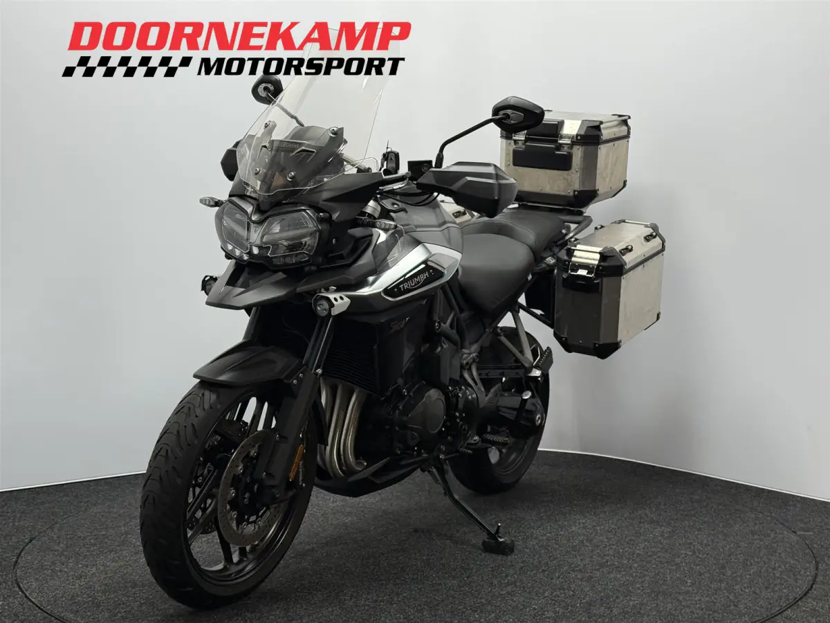 1200 XRT