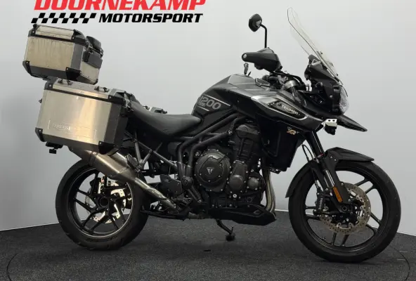 1200 XRT