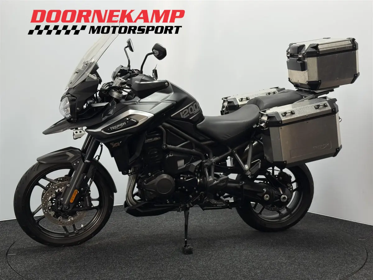 1200 XRT