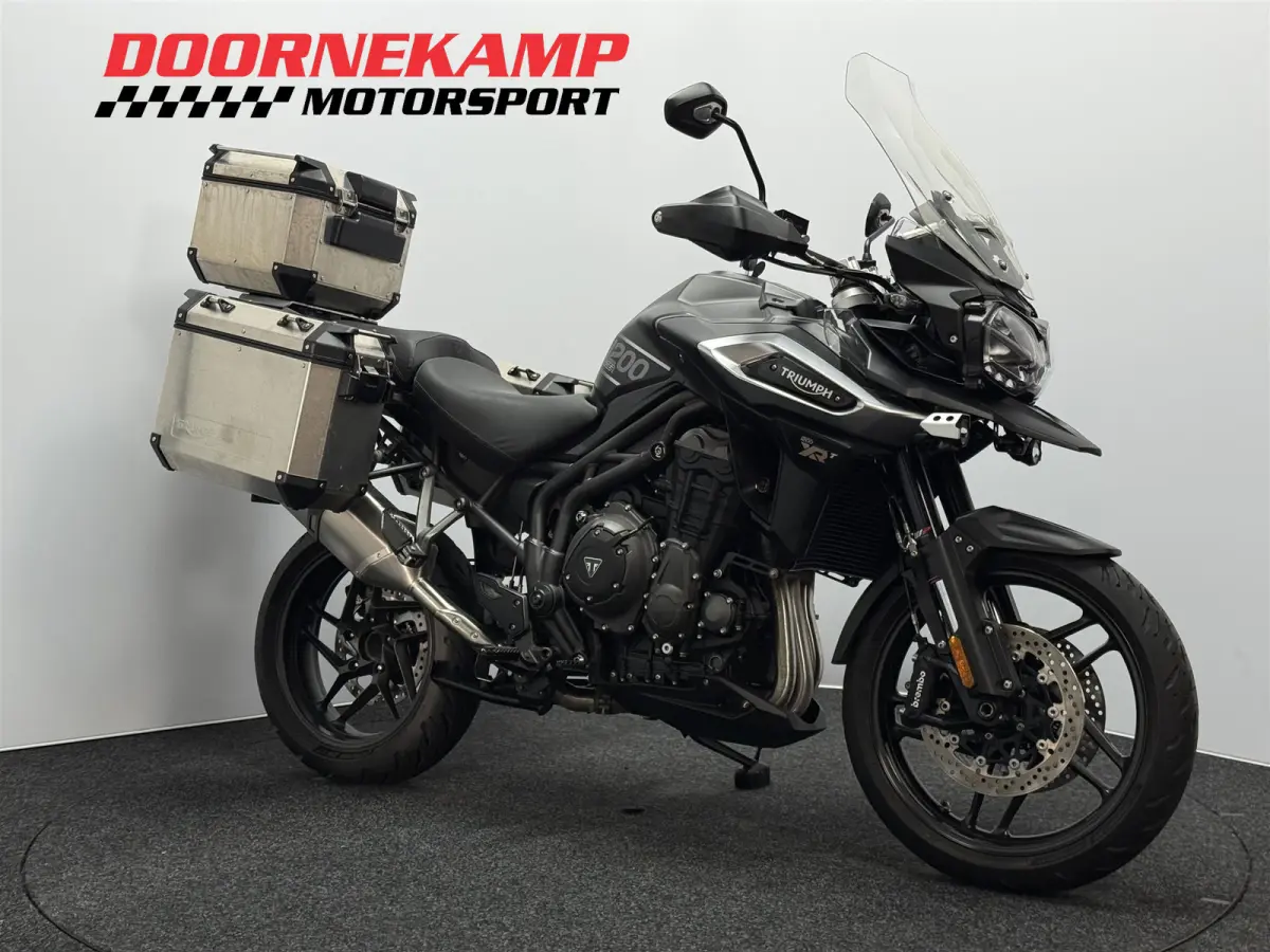 1200 XRT