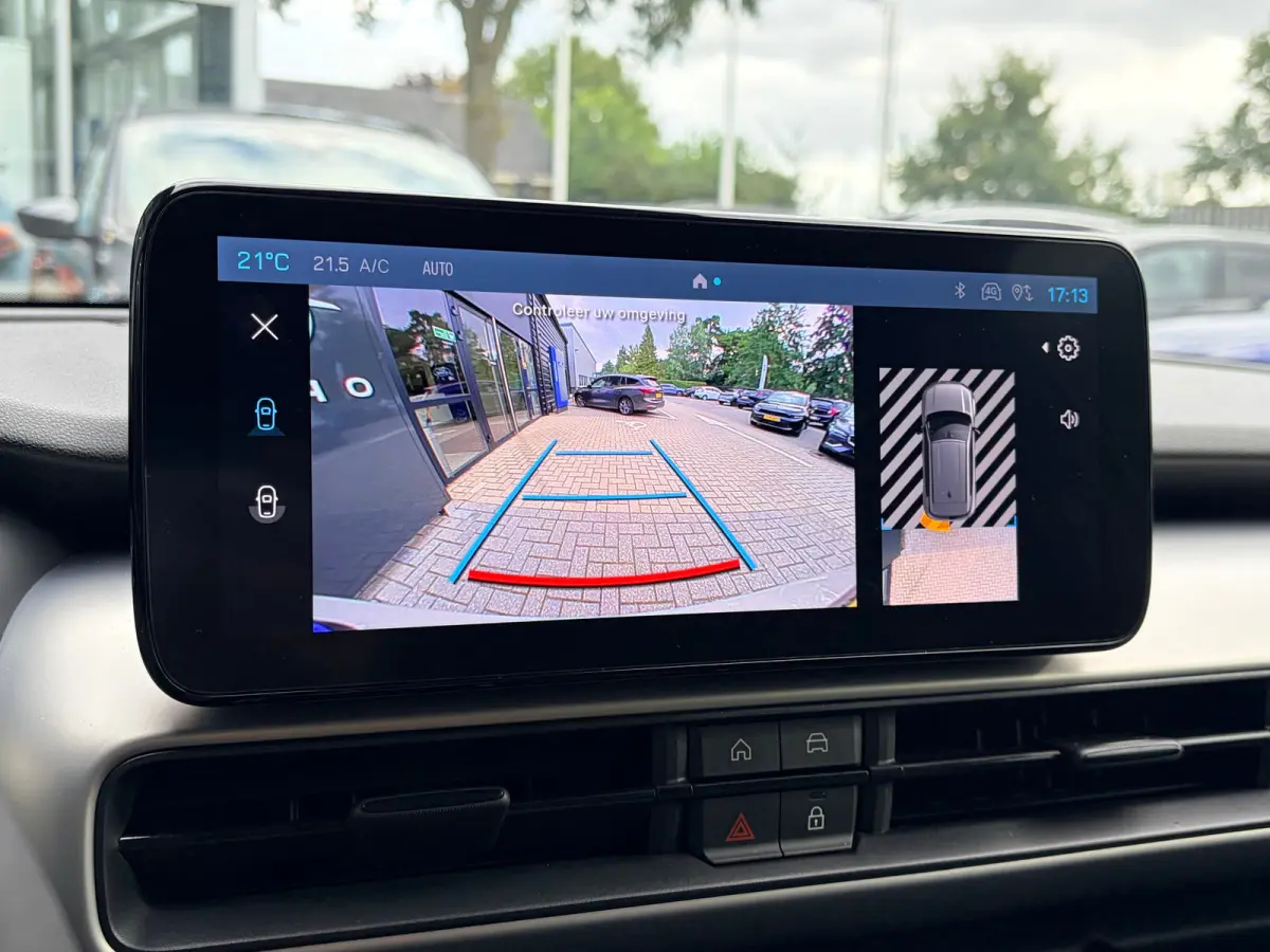 Summit 54 kWh 156 PK | ADAPTIEVE CRUISE CONTROL| SFEERVERLICHTING| DODEHOEK DETECTIE| DRAADLOZE TELEFOONLADER| JEEP PERFORMANCE LED| CAMERA + PARKEERSENSOREN| APPLE CARPLAY/ANDROID AUTO| EER