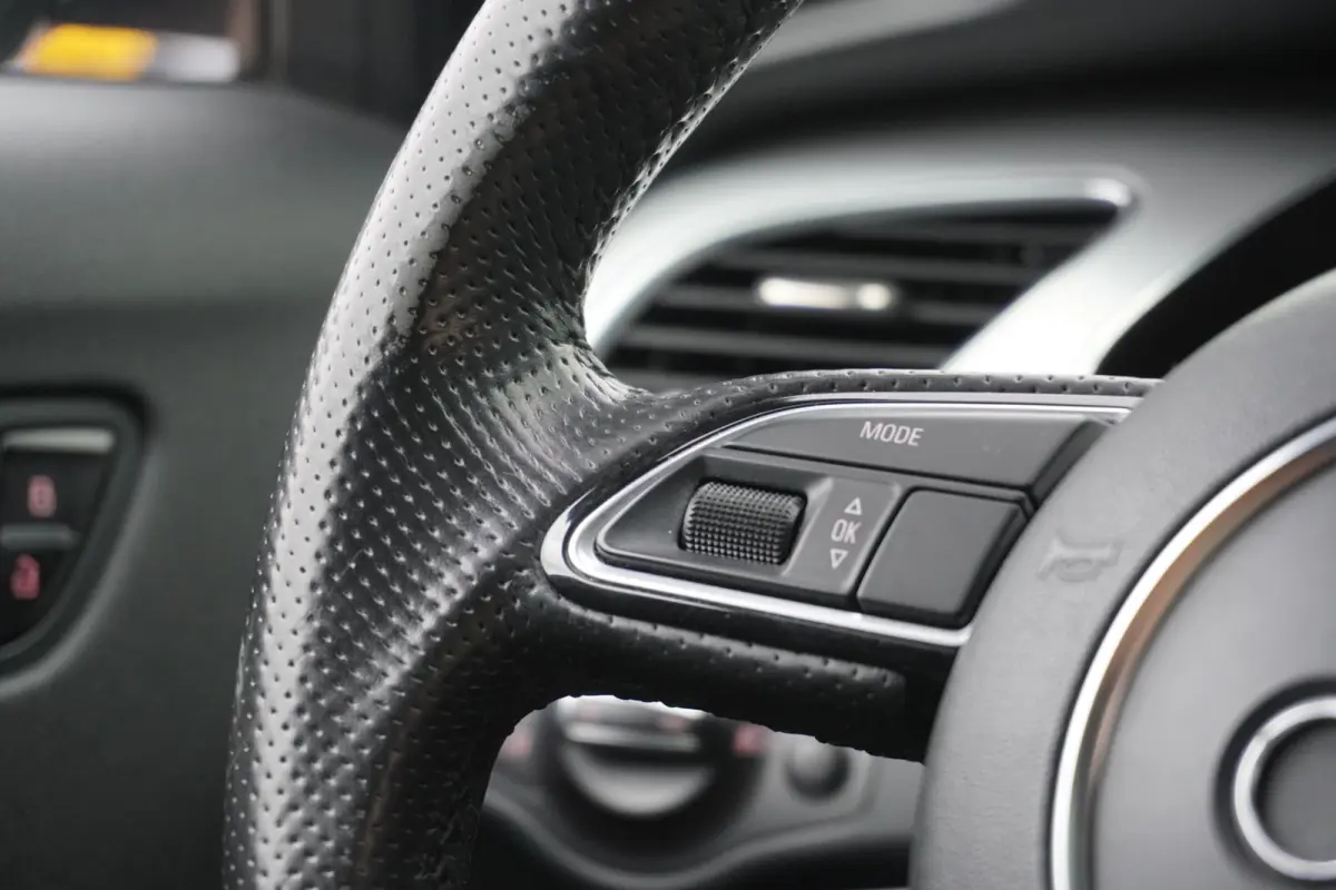 1.8 TFSI S Edition Automaat | Airco | Navigatie | 18 inch | Vol opties | Elek. Pakket | Inruil mogelijk