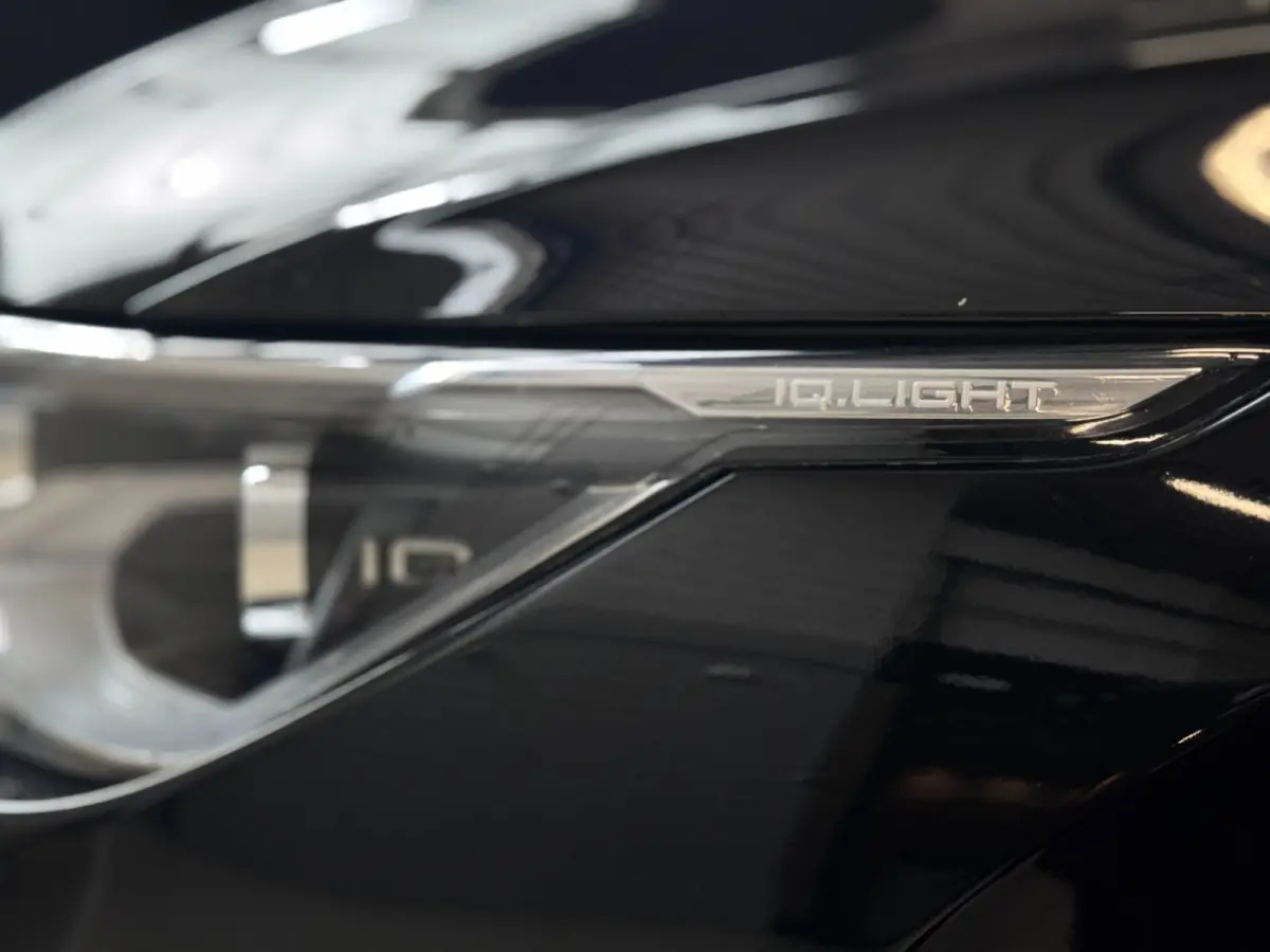 1.5 eTSI R-Line PANO | CAMERA | IQ LED | Blind Spot