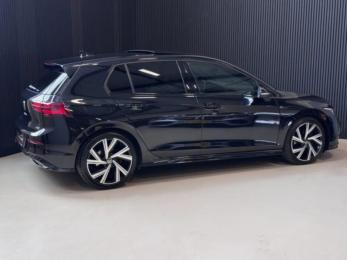 1.5 eTSI R-Line PANO | CAMERA | IQ LED | Blind Spot