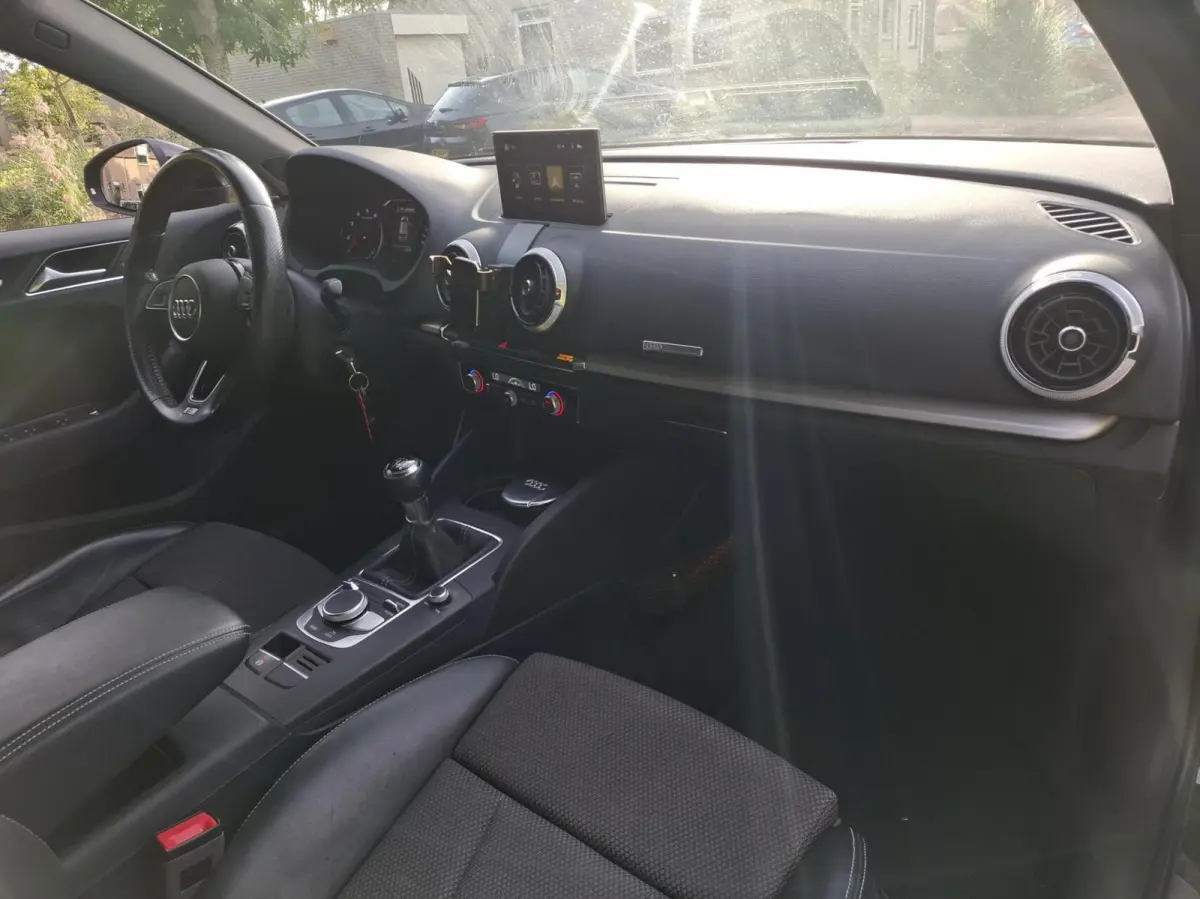 1.0 TFSI Sport S Line Edition