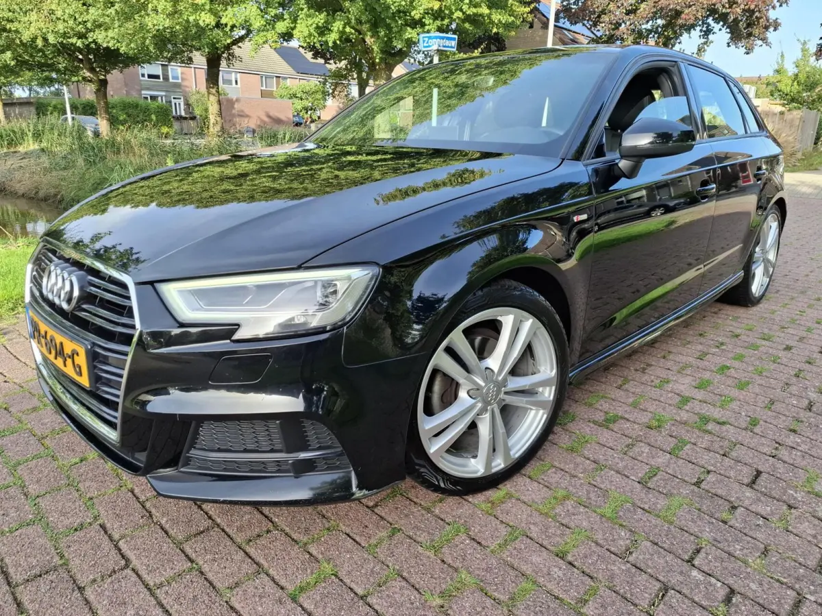 1.0 TFSI Sport S Line Edition