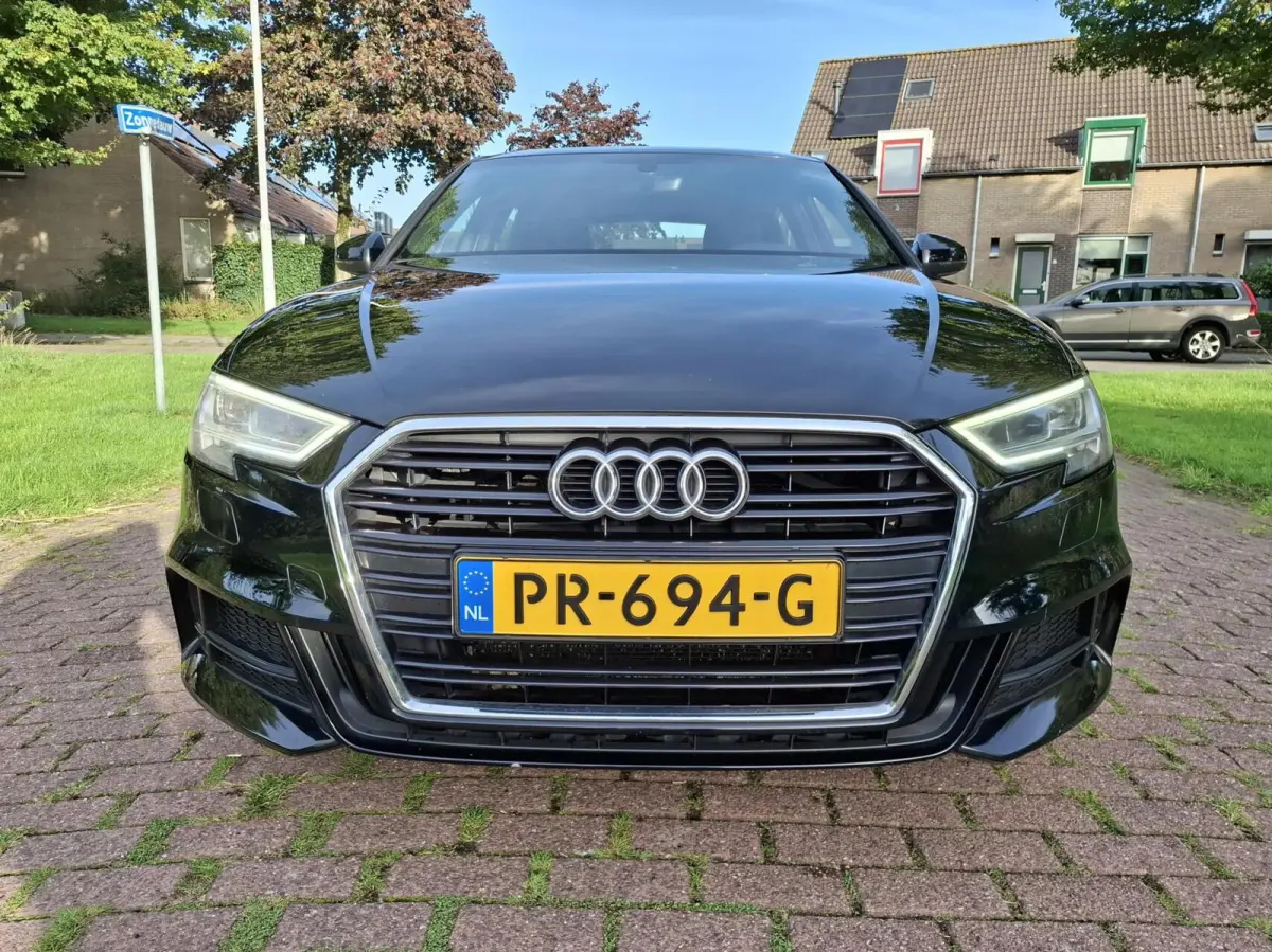 1.0 TFSI Sport S Line Edition
