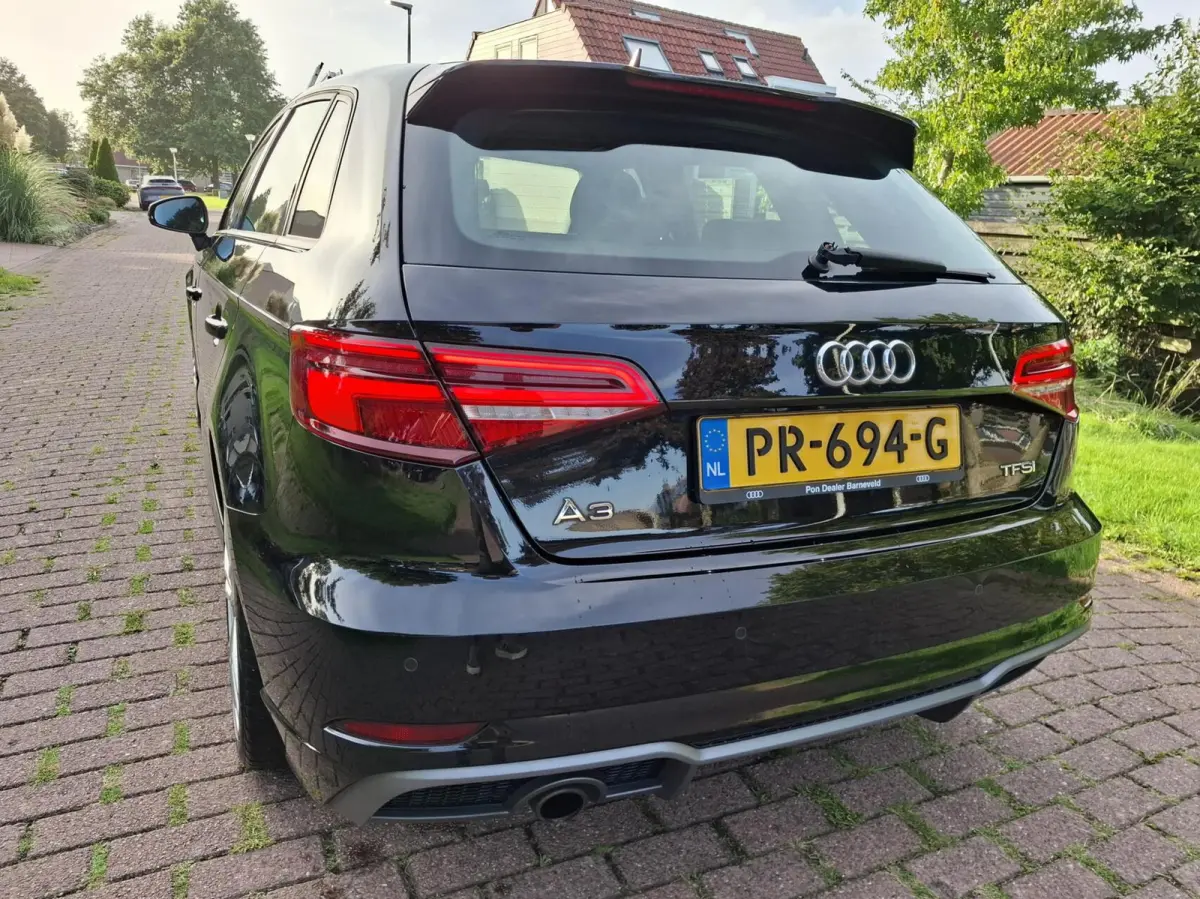1.0 TFSI Sport S Line Edition