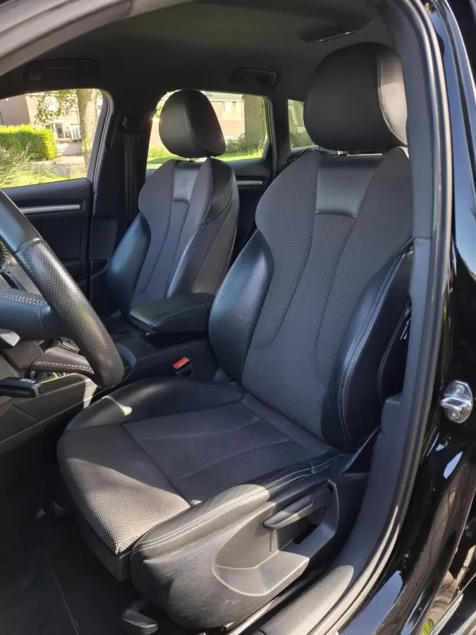 1.0 TFSI Sport S Line Edition