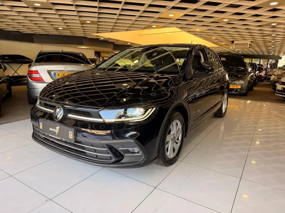 1.0 TSI 70kW Style | Lesauto | Dubbele bediening