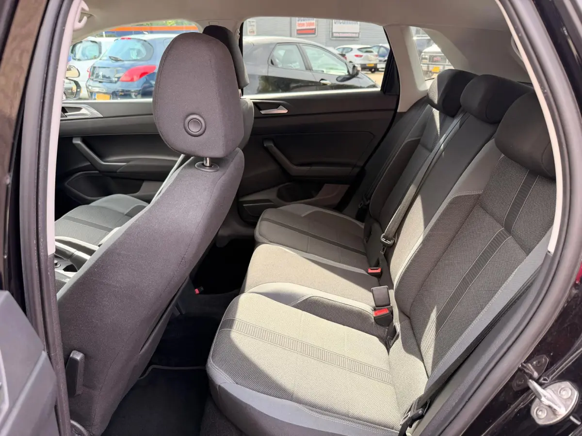 1.0 TSI 70kW Style | Lesauto | Dubbele bediening