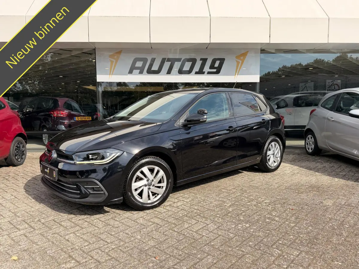 1.0 TSI 70kW Style | Lesauto | Dubbele bediening