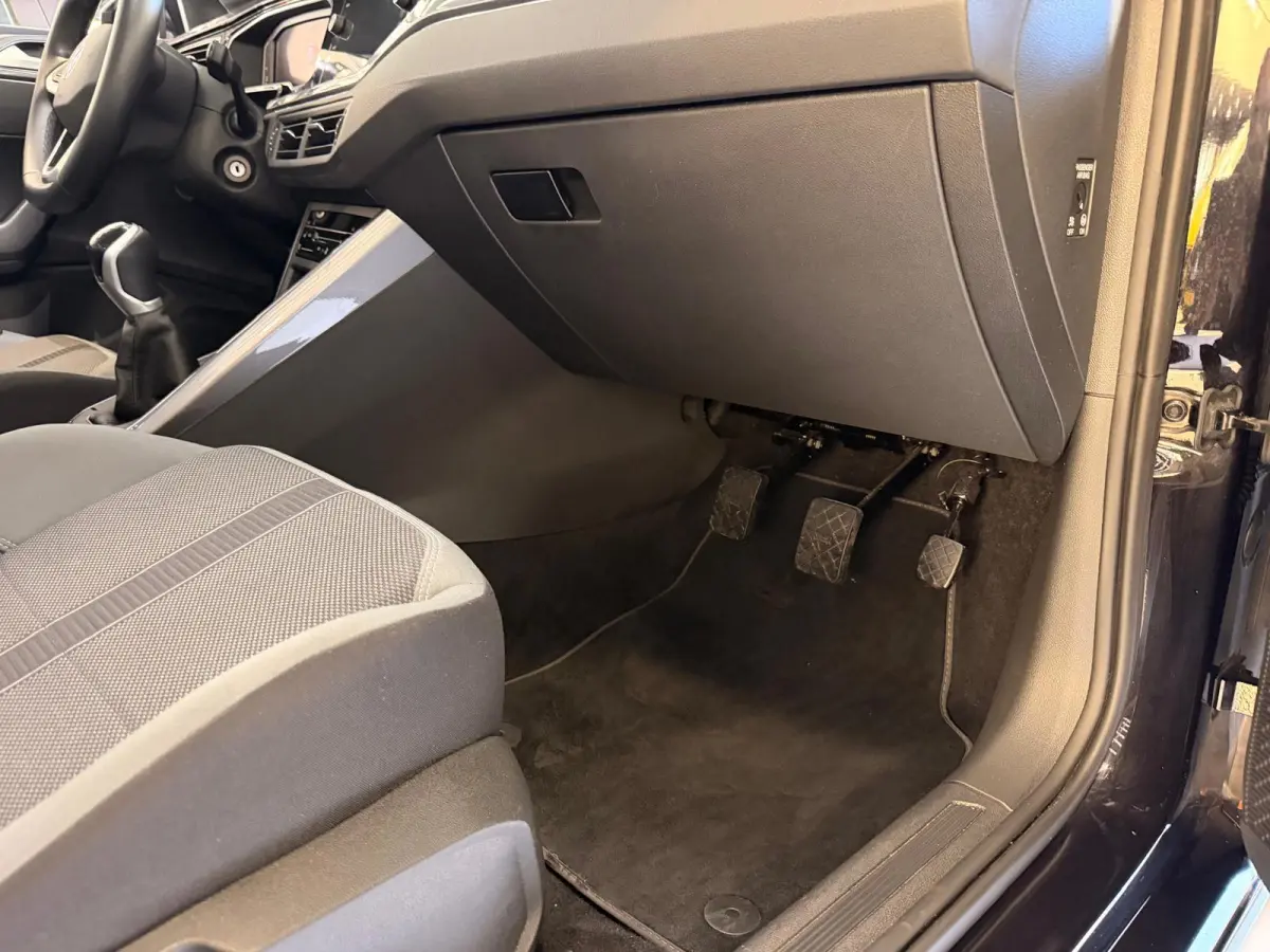 1.0 TSI 70kW Style | Lesauto | Dubbele bediening