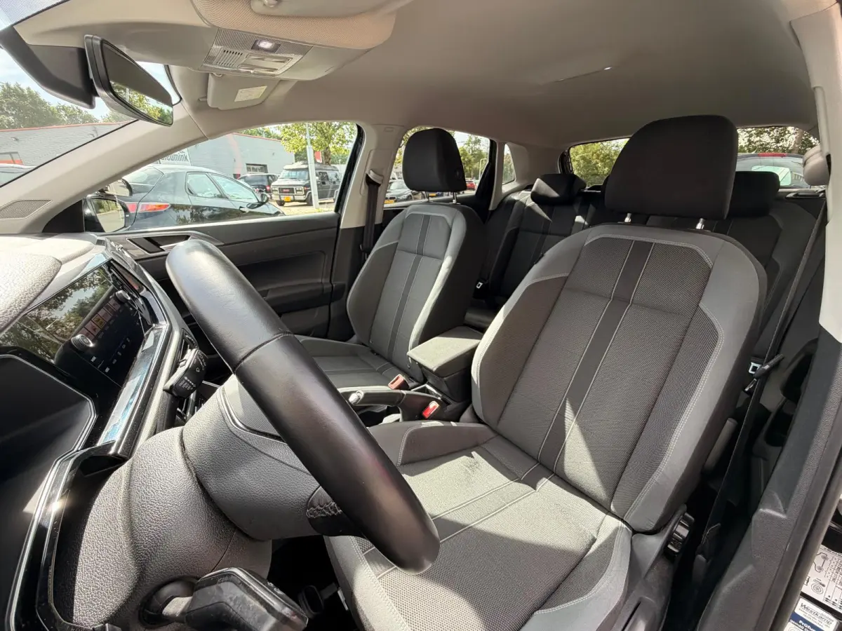 1.0 TSI 70kW Style | Lesauto | Dubbele bediening