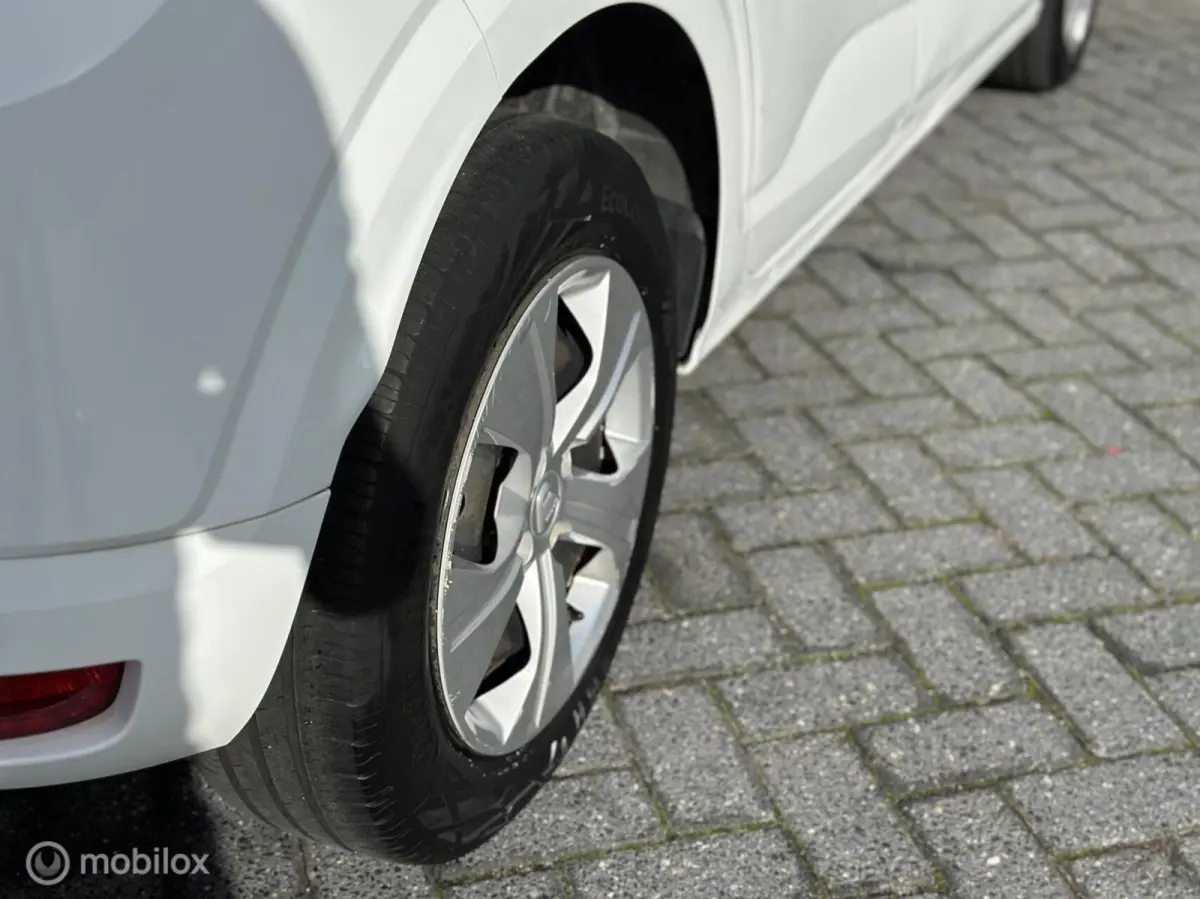 1.0 TCe 90 Essential | Cruise |Airco|Bluetooth