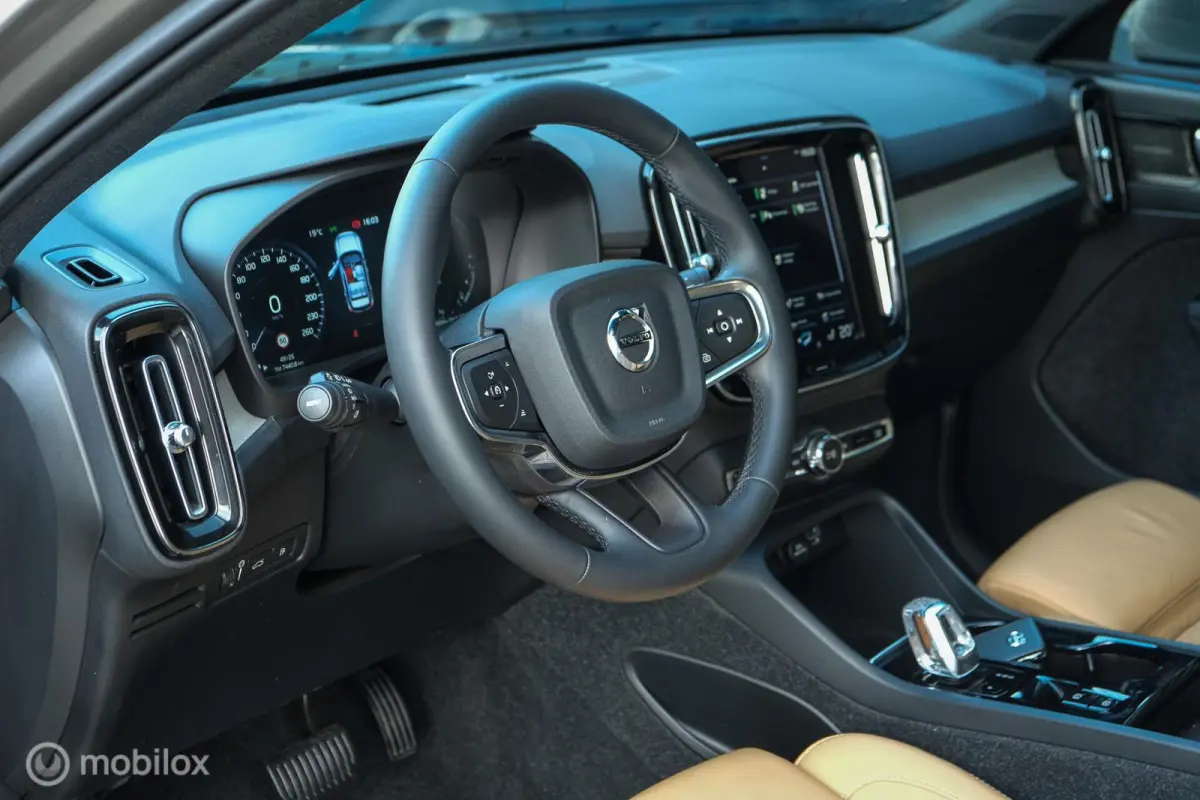 1.5 T5 Inscription Luxe | Harman Kardon | Pano | ACC | Pilot Assist | 360 camera | Memory | Styling | Stoel en stuurwielverwarming