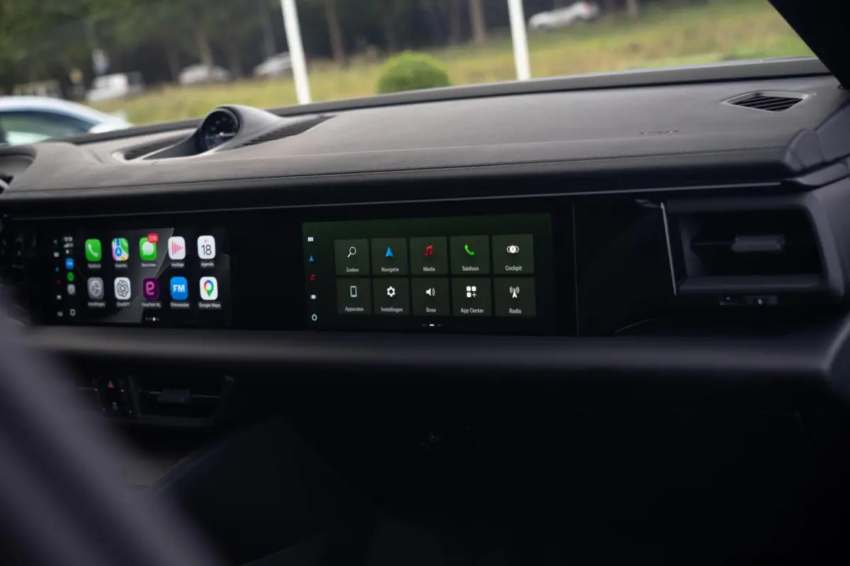 4 100 kWh|1e Eig|Org NL NAP|Achterasbesturing|Trekhaak|Panoramadak|Head Up|Chrono|Aventuringroen|Matrix|BOSE|Luchtvering|Dealer Onderhouden