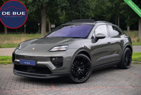 4 100 kWh|1e Eig|Org NL NAP|Achterasbesturing|Trekhaak|Panoramadak|Head Up|Chrono|Aventuringroen|Matrix|BOSE|Luchtvering|Dealer Onderhouden