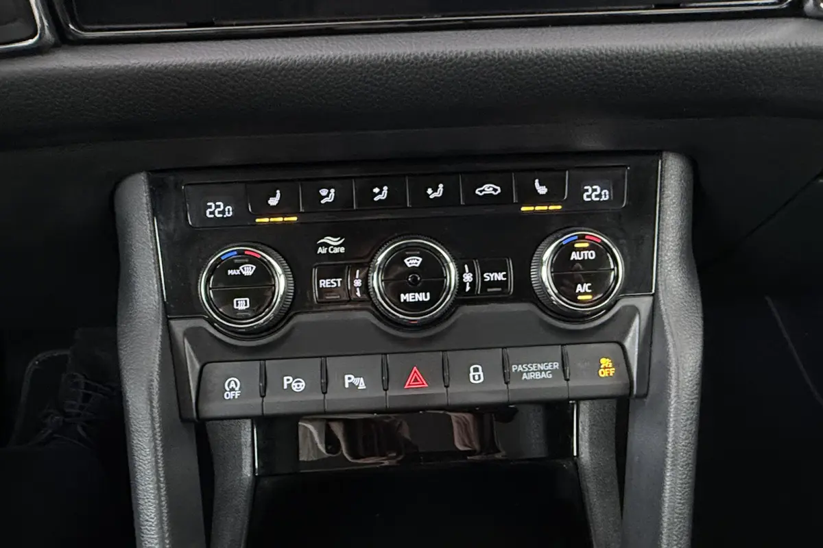 1.5 TSI Business Edition Plus Carplay Memory Adapt. Cruise