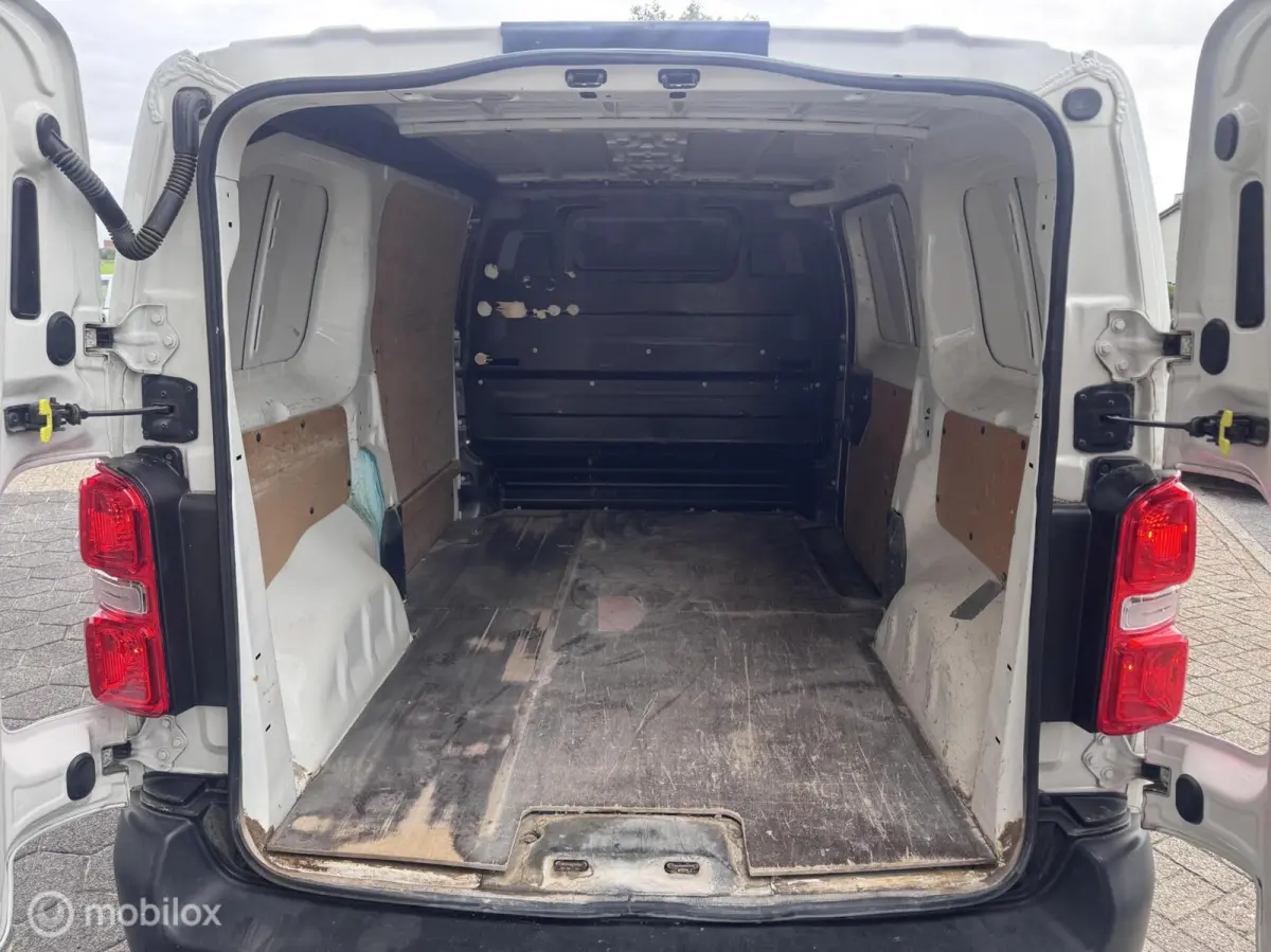 bestel 1.6 BlueHDI 95 Club M 80208 KM